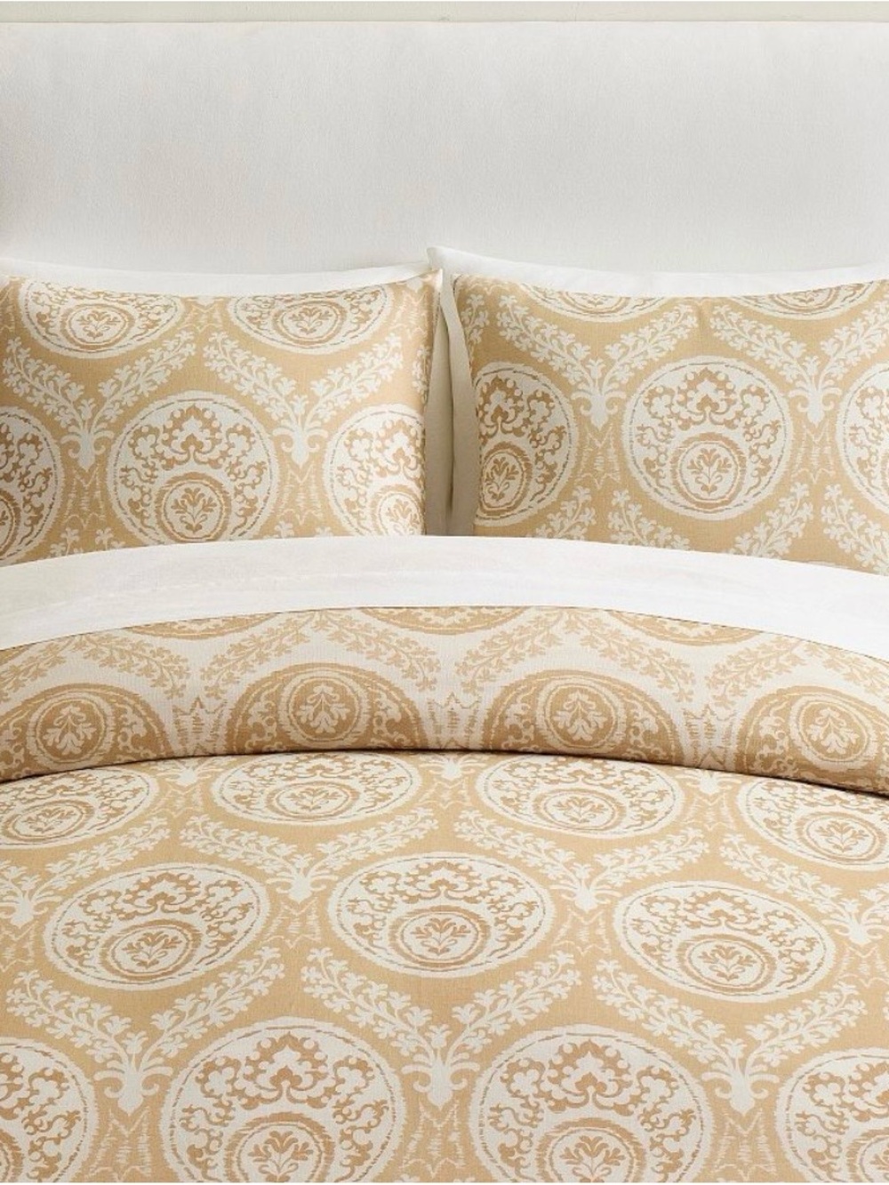 NEW Pottery Barn Lena Medallion Duvet Cover - Full / Queen - 92” x 88”